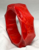 BB286 scallop edge chunky marbled red bakelite bangle